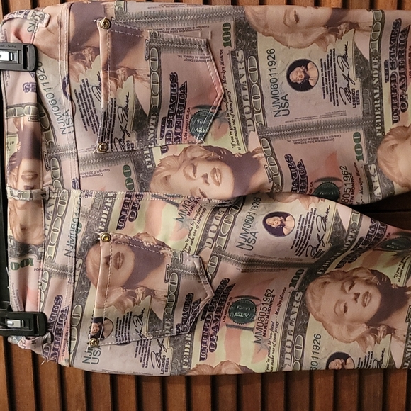 Marilyn Monroe pants - Picture 5 of 6